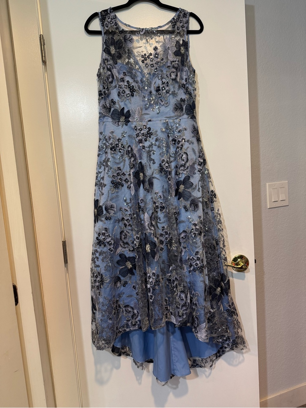 Eliza J Blue Floral Embroidered High-Low Gown Size 10 - Picture 3 of 7